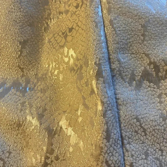 Copper Key Big Girls Size XS skirt Cream White shade with Silvery accents - Picture 2 of 6